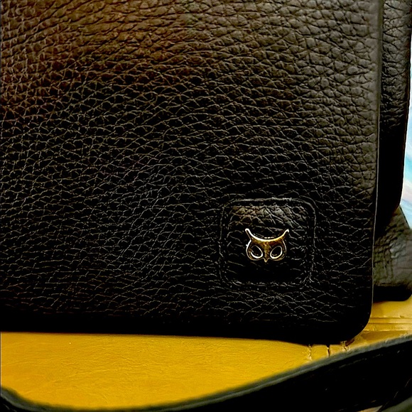 WISE OWL Black Leather Crossbody Bag - Picture 3 of 8